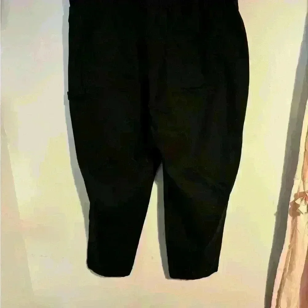 Women’s Old Navy 2x paper bag pants with deep front and back pocket, lose fit